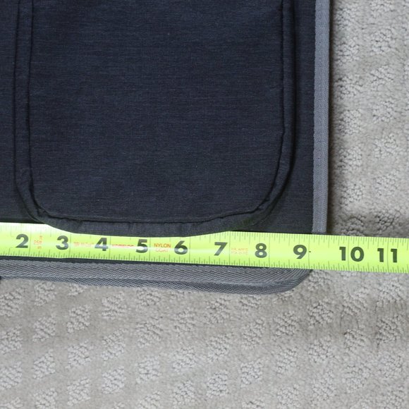 MAXCases Carrying Case (Sleeve) for 11" Notebook - LIKE NEW - Picture 5 of 9